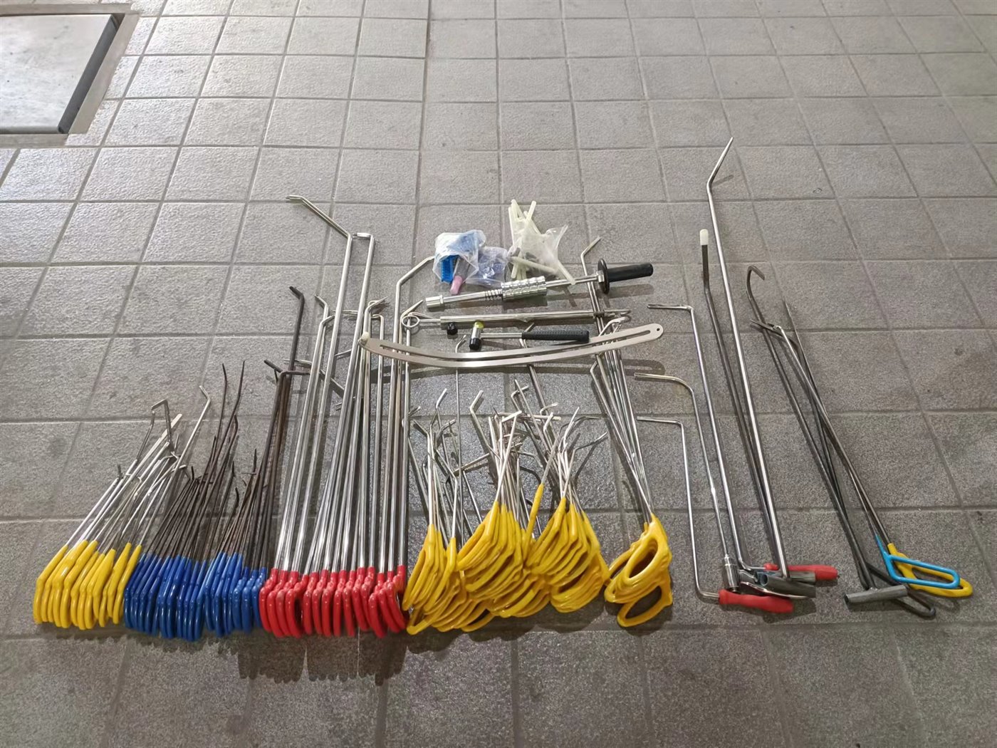车身凹陷无痕修复专用工具